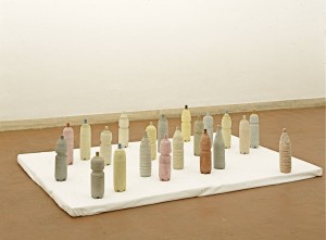 Glücksbringer, Beton, Pigmente, 1995, variabel, Erwin Holl